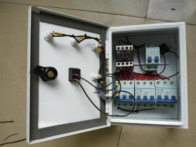 磁力啟動器與星三角啟動器QJX 品質批發(fā)與配電柜應用指南